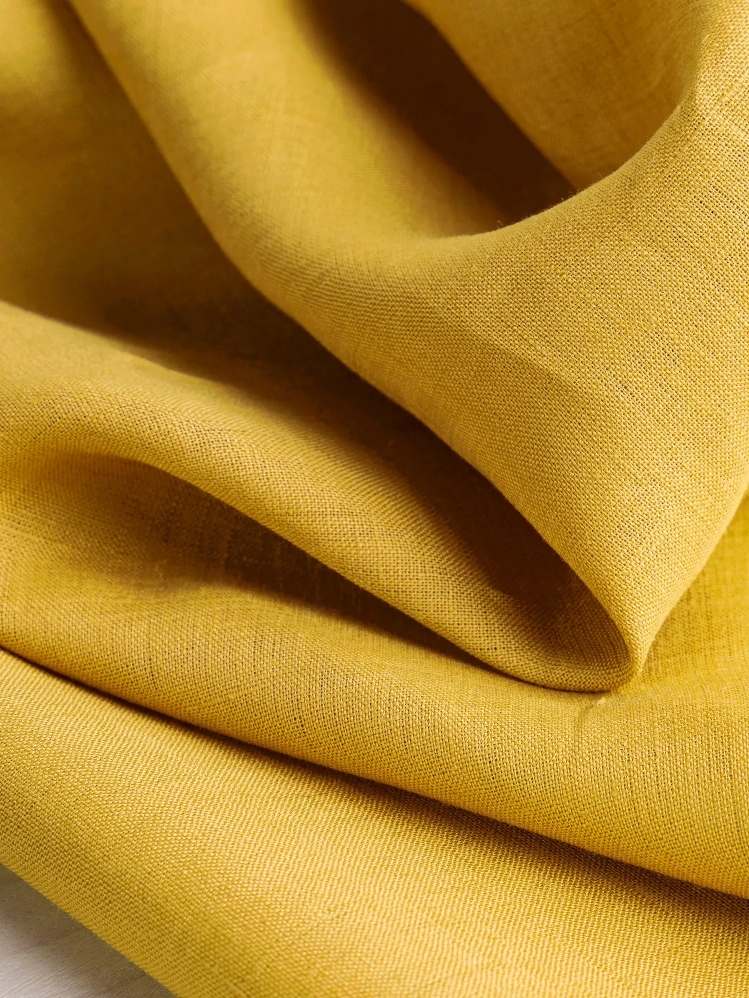 Lightweight European Linen - Gold - Swatch