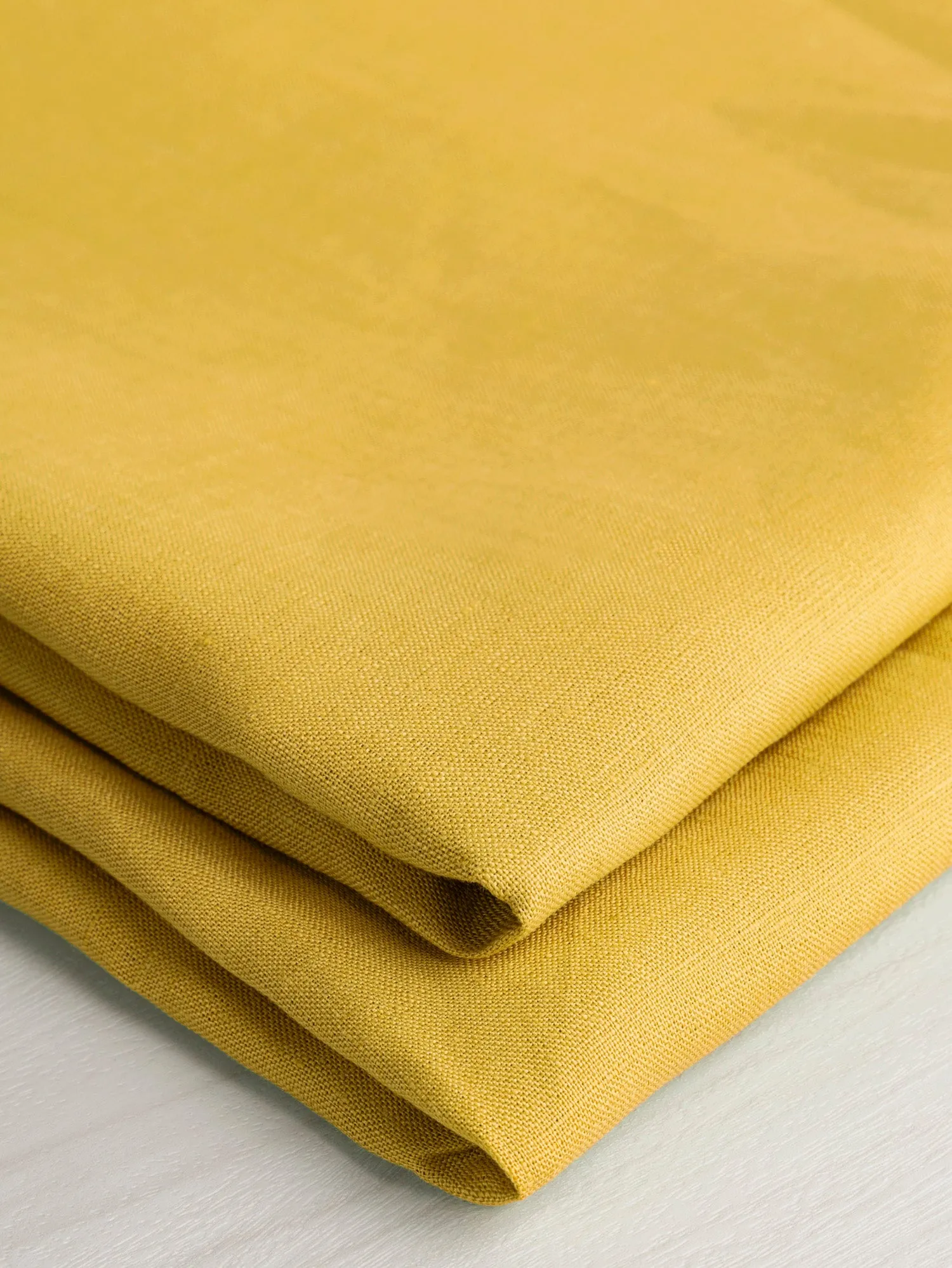 Lightweight European Linen - Gold - Swatch
