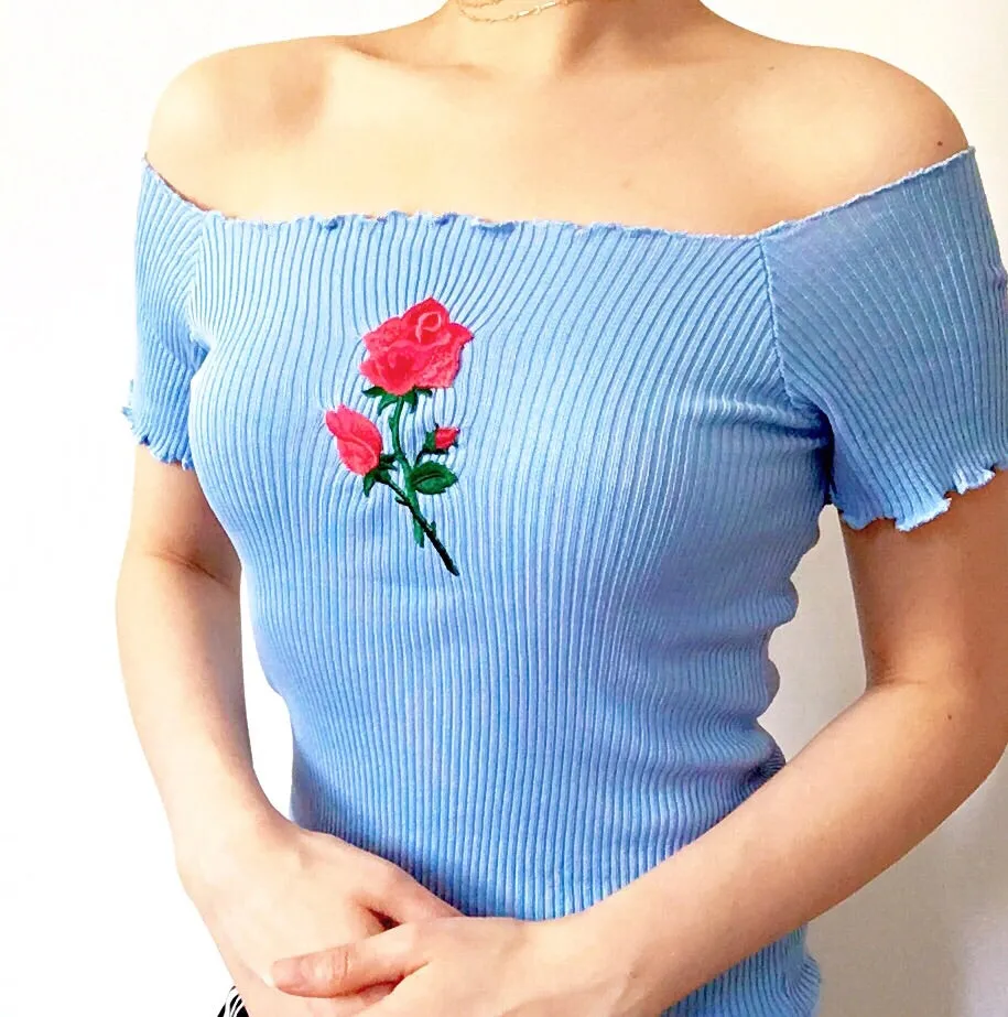 ROSE KNIT RIB OFF SHOULDER TOP
