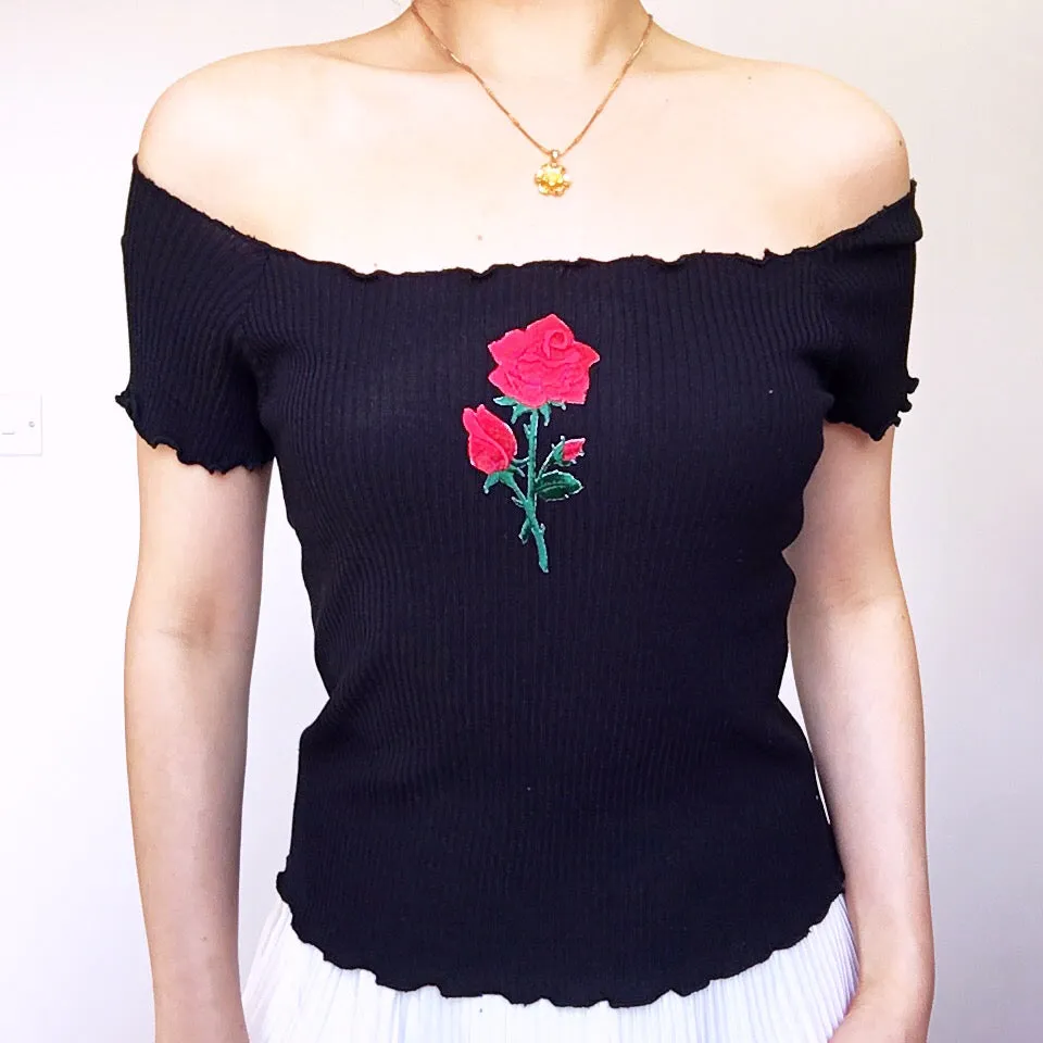 ROSE KNIT RIB OFF SHOULDER TOP