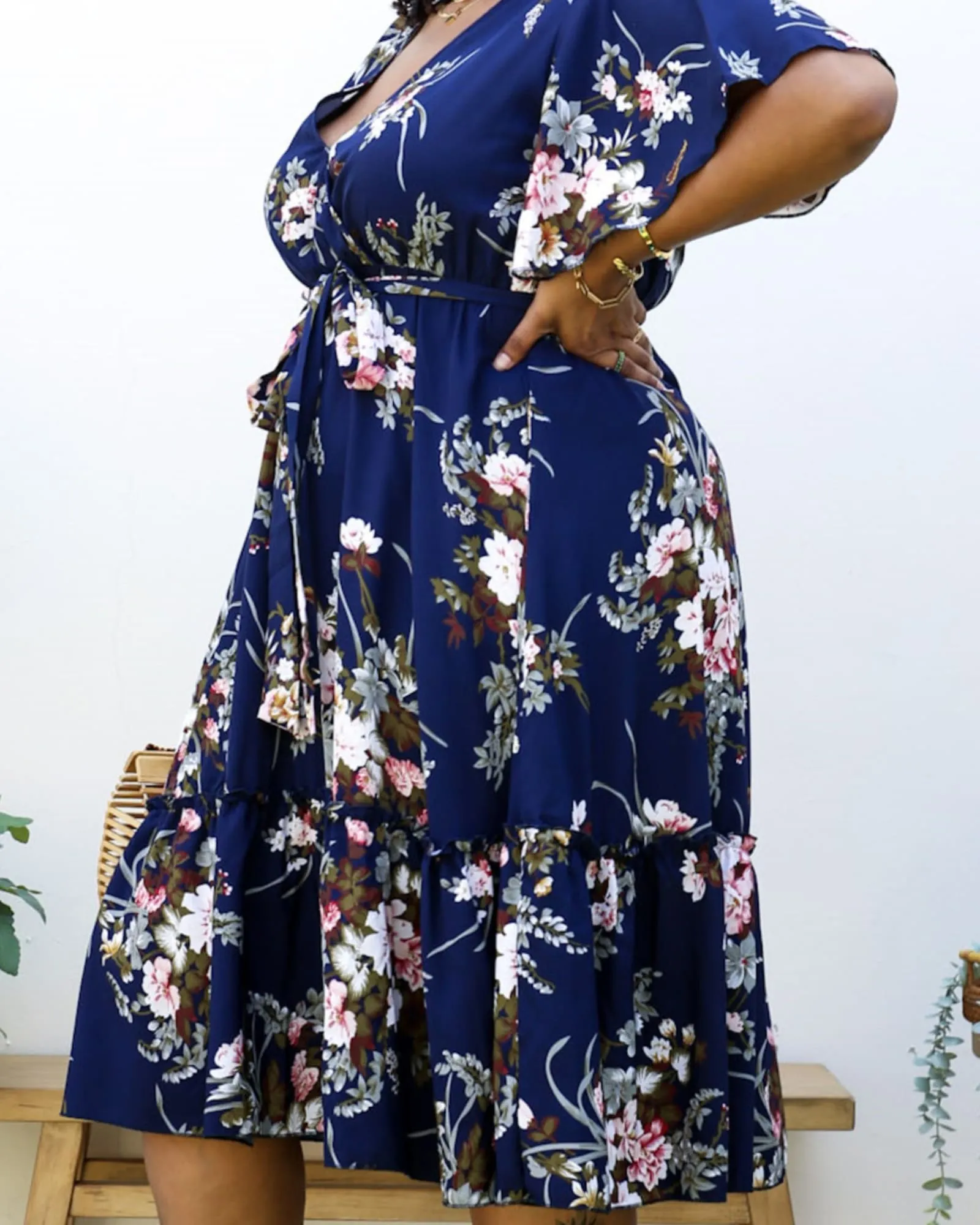V Neck Floral Print Flowy Navy Maxi Dress | Navy